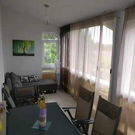 Topic 게스트하우스 3*